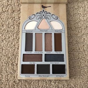Pretty Vulgar nightingale eyeshadow palette